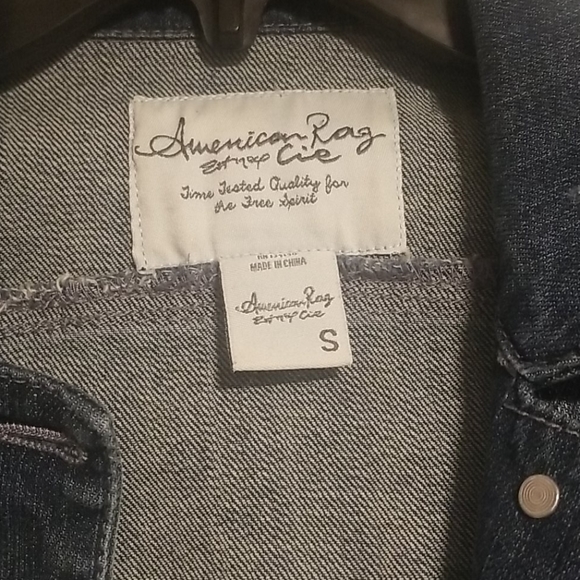 Jean jacket - Picture 2 of 4